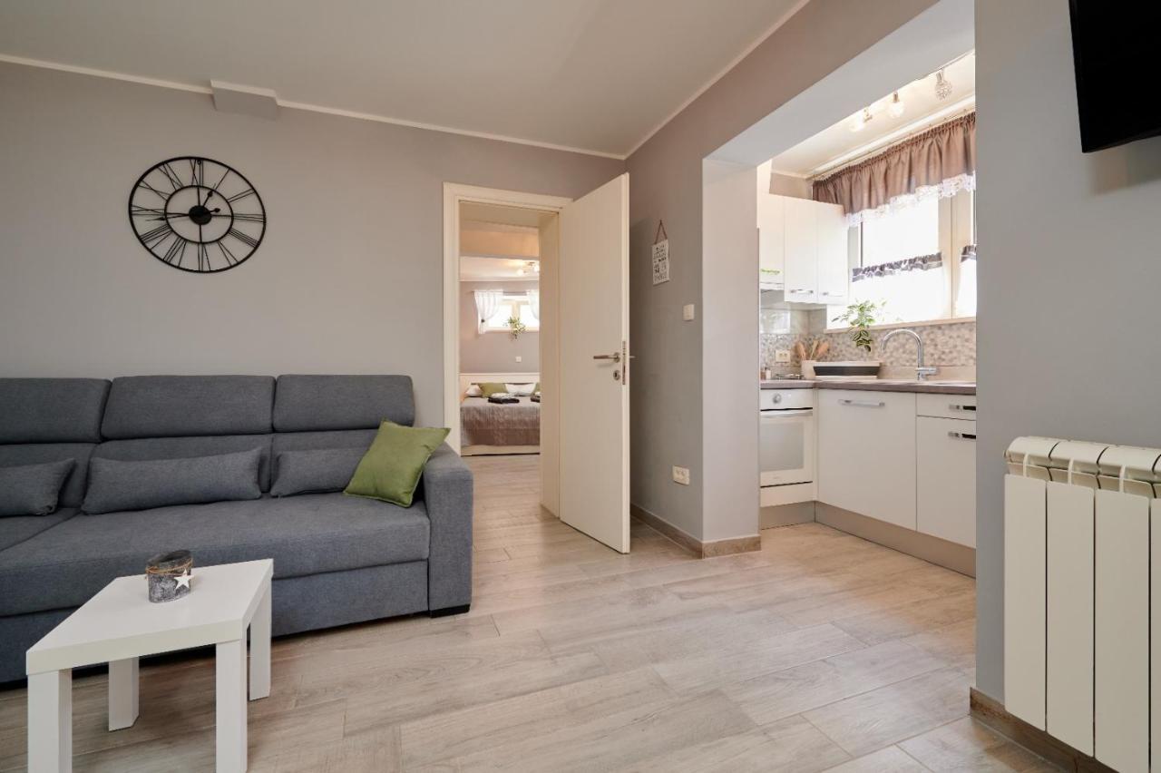 Apartmani Oaza Trogir Exteriör bild