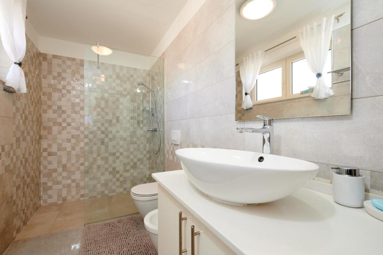 Apartmani Oaza Trogir Exteriör bild