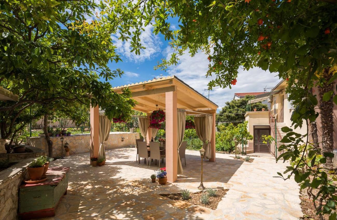 Apartmani Oaza Trogir Exteriör bild