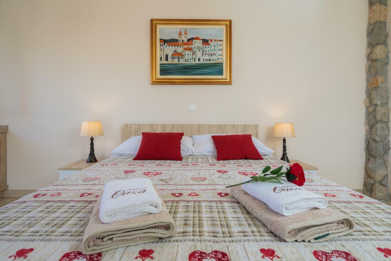 Apartmani Oaza Trogir Exteriör bild