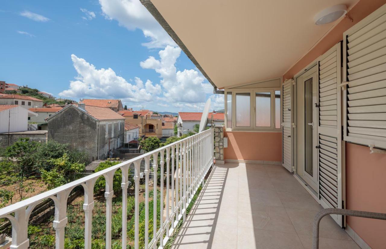 Apartmani Oaza Trogir Exteriör bild