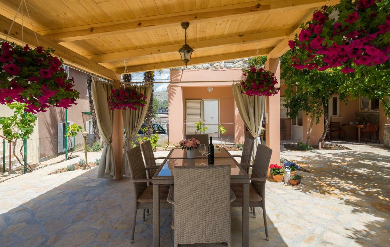 Apartmani Oaza Trogir Exteriör bild