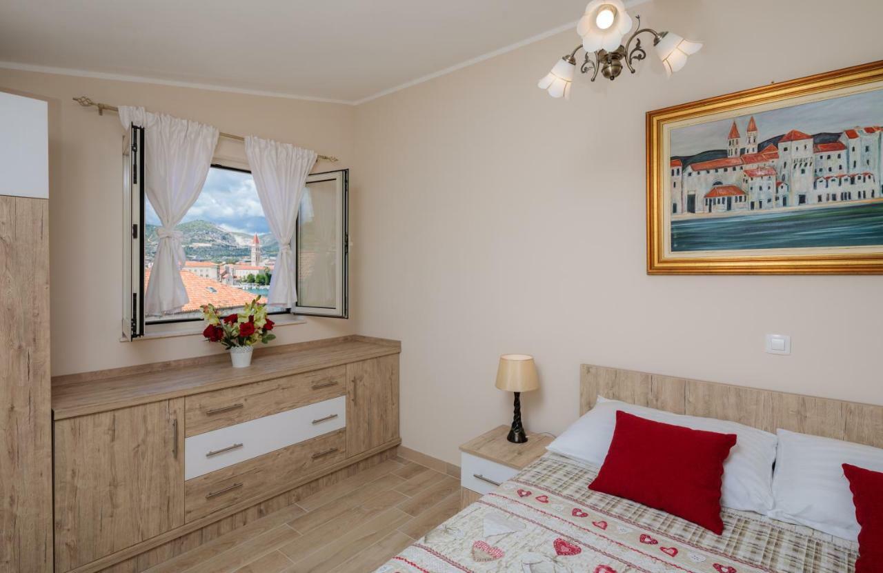 Apartmani Oaza Trogir Exteriör bild