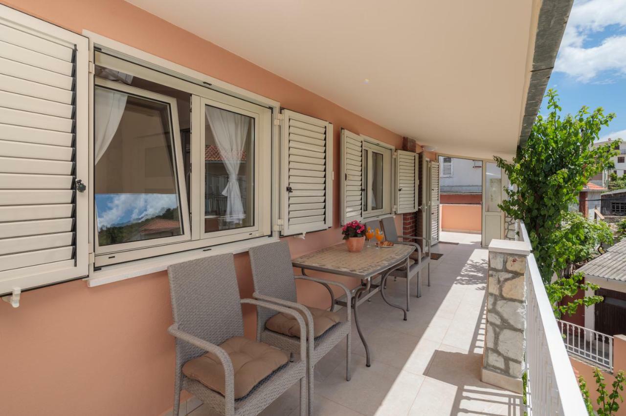 Apartmani Oaza Trogir Exteriör bild