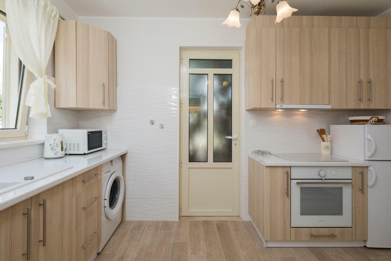 Apartmani Oaza Trogir Exteriör bild